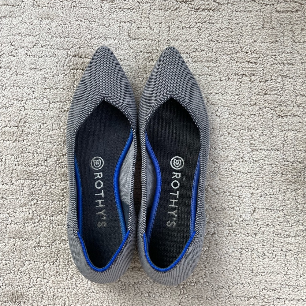 Bundle of 3 pairs Rothy’s The Point! Black, Navy, and Gray. Size 7.5